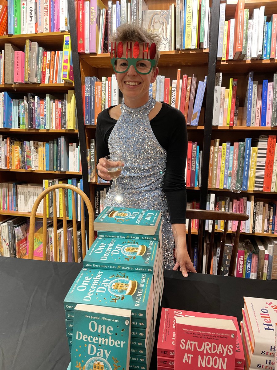 JaneBailey15's tweet photo. Congratulations to the lovely Rachel Marks @Rache1Marks , on the launch of her new book @WaterCiren Cirencester Waterstones! #OneDecemberDay @AliceLutyens @penguinrandom https://t.co/sHNuAflYQj