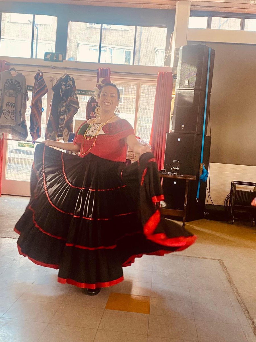MestizoFolklore's tweet photo. #MestizoFolkloreGroup en #Londres apoyando el evento de #AllphaUK #PorIsabella 🇲🇽🫶🏼🇪🇨
@Mexicanoslondon @HortensiaCelis @HechoenMexicoUK https://t.co/JGjW1z5ZAc