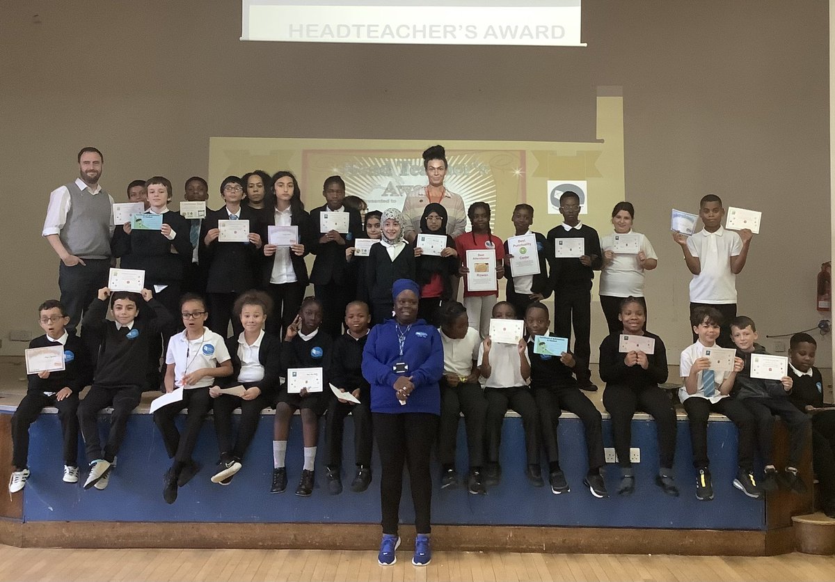 OldhillSchool's tweet photo. #praiseassembly @OldhillSchool
Great praise assembly today! The children were able to sing their new song βThis is meβ for the first time and it lifted the mood of everyone in the hall!
Well done everyone! π₯³π
ππ½ https://t.co/fqfLP8IWrv