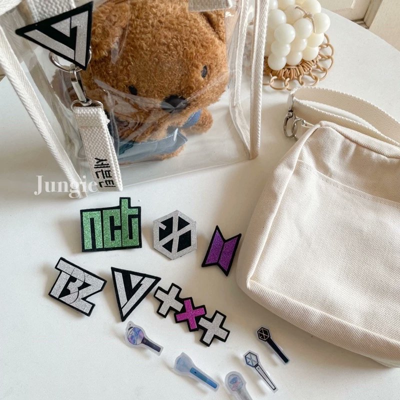 racunincenter's tweet photo. pvc bag for concert 

— a thread https://t.co/HbbO31igVb