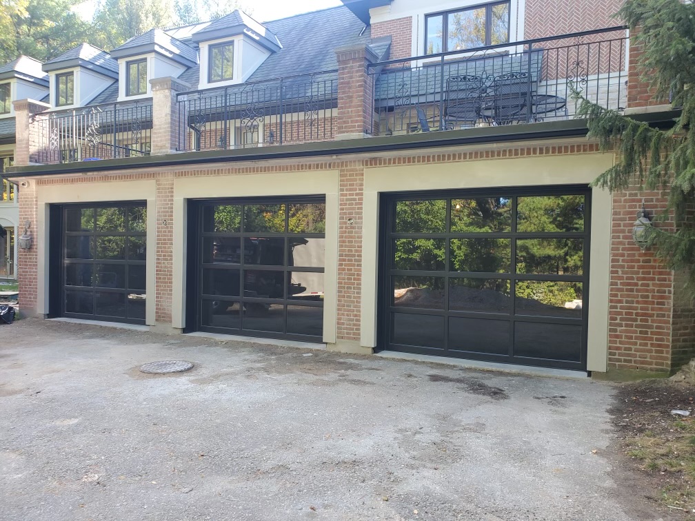 auroraohd's tweet photo. New install @upwardor Fullview Aluminum Doors #upwardor #garagedoors #garagedoor #auroragaragedoors #garagedoorsaurora #auroraoverheadoor https://t.co/T6OR3Yq6LB