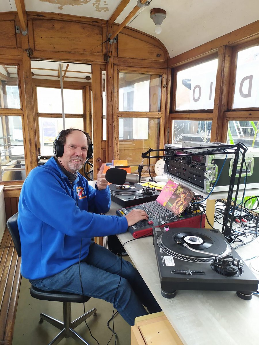 This evening the big show on radio Monique 918 at 6 o clock cet  with Patrick jacobs