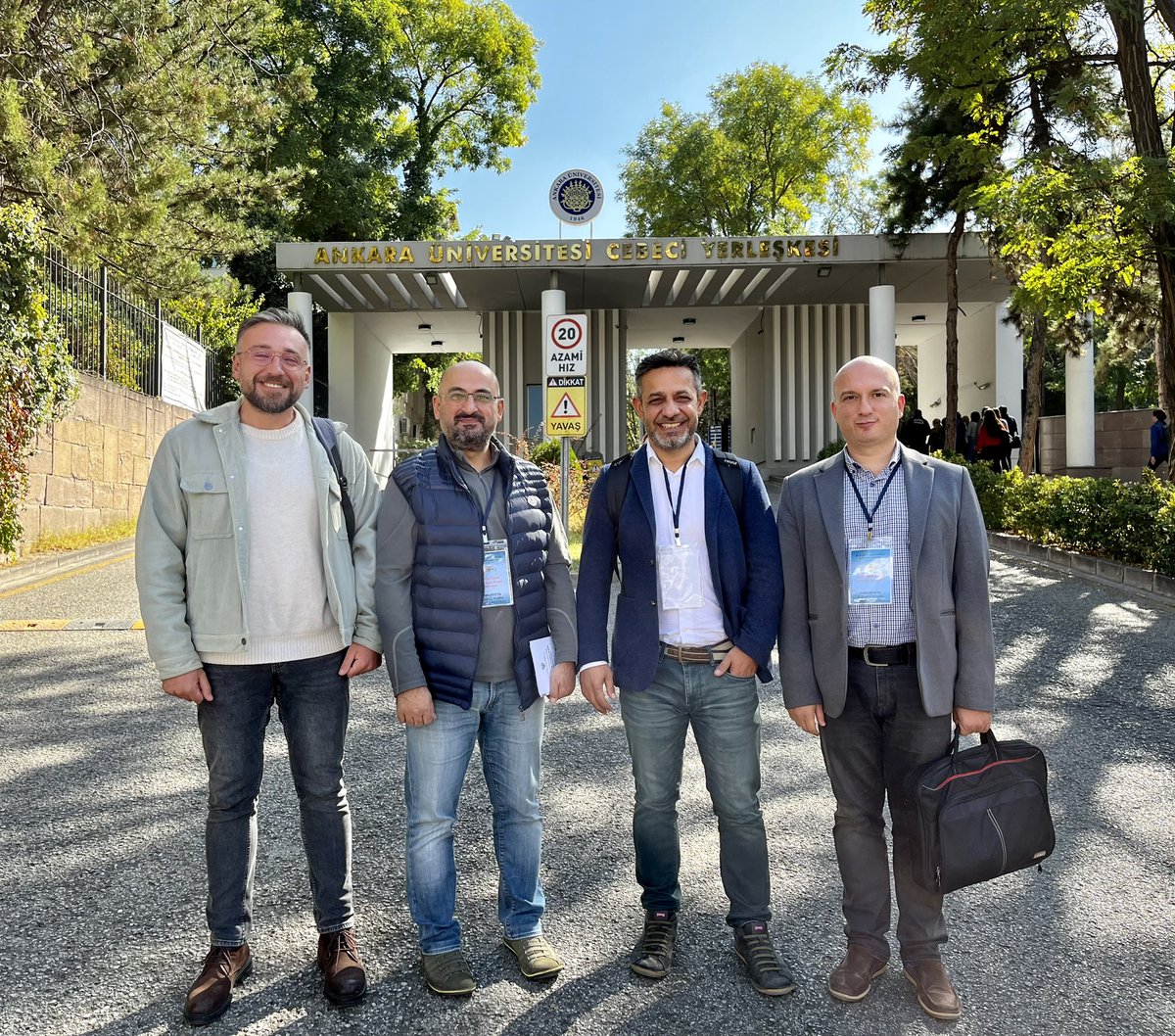 Bir hafta boyunca Ankara’da süren saha çalışmamıza <a href="/siyasiilimlertd/">Siyasi İlimler Türk Derneği</a> kongresine katılarak başladık,<a href="/mulkiyeuikongre/">Mülkiye Uluslararası İlişkiler Kongresi</a> ile sonlandırıyoruz.Çok değerli araştırmacıları tanıdık, dinledik, çalışmalarımızı anlattık.
Teşekkürler Ankara.<a href="/alionurozcelik/">Ali Onur Özçelik (New Account)</a> <a href="/TabakHusrev/">Hüsrev Tabak</a> <a href="/KaanRenda/">KaanRenda</a> <a href="/gurhanunall/">Gürhan Ünal</a>