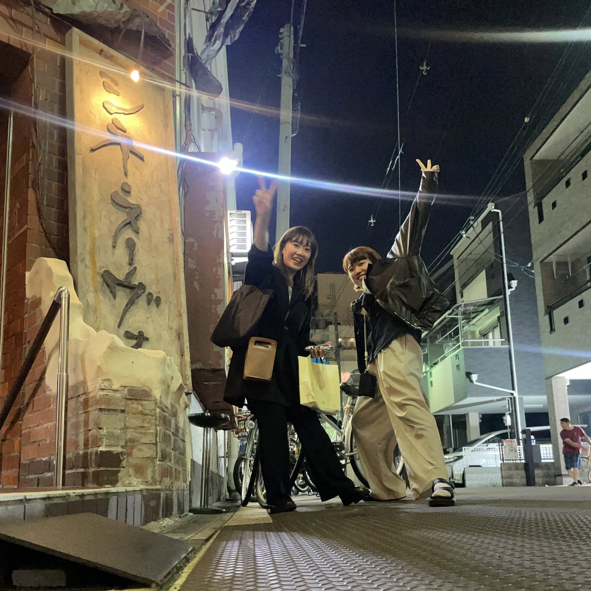 『雨の方舟』
大阪上映最終日、、なんと！！！🫨

無事【満席🎉】になり…さらに、追加席も用意していただいての上映となりました。。。。。

まだ上映中ですが、一旦嬉しくての投稿！

この後大塚とのトーク、頑張ります！！🚣‍♀️