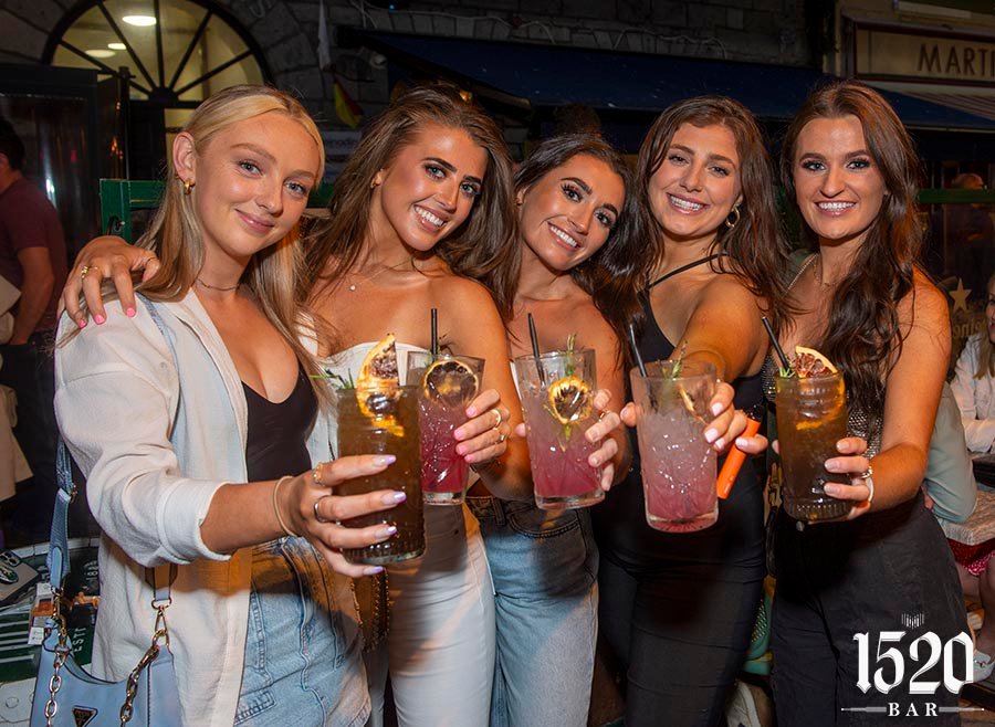 🥂Residence Hotel is a great place to stay for hens and stags.

Get ready in your trendy room, enjoy drinks in 1520, and hit the bars on Quay Street.

The next morning, 1520's legendary Tribal Fry will set you right!

brnw.ch/21wDu6I