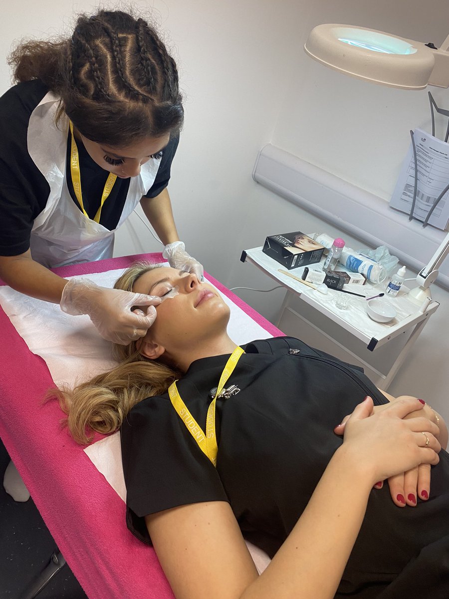 Our level 2 beauty therapy students have been learning all about the exciting world of eye treatments since starting their course with us. Excellent skills seen here, well done to all our beauty learners at the Colindale Campus @barnetsouthgate
