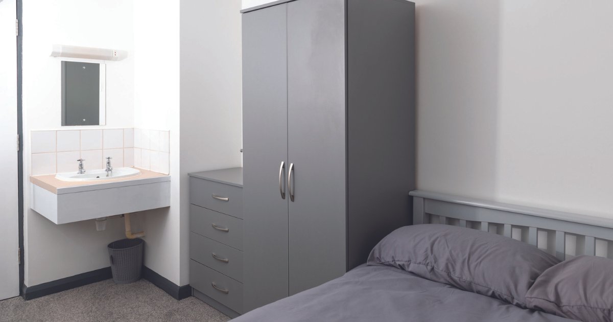 Do you hire staff on contracts? 💭
Help them get settled into the city with our contracted professional accommodation. We offer short-term leases which make them perfect for contractors looking for non-permanent residences in Carlisle. 
Find out more 👉 bit.ly/3DHuL3T