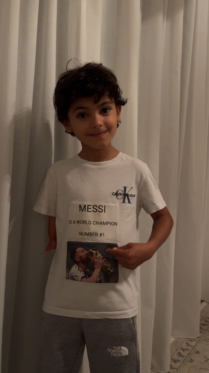 R E E M A (@reema8yousef) on Twitter photo ูู ูู
ููู
ูุฌููู ููุณู ู
ู ู
ุฏุฑุณุชู ูููู ุงููู
ู
ุชูู
ุฑูู ุนููู ูุชูุตู ููุถุฑุจ ุฃุญูุงู ูุฃูู ูุดุฌุน ู
ูุณู.. ููุช ูู ูุงุนุงุฏ ุชุฑุฏ ูุชุงุฎุฐ ูุชุนุทู ู
ุนูู
ุจูุฑุฏ ุนูููู
ุจุตูุฑ ููู
ุฉ ๐ค
ุทุจุนุช ูู ูุงูุตูุฑุฉ ุนุงูุชูุดุฑุช ูุฏุงูู
ูููุง ุงูููู
๐
( ูุง ุชุญุงุฑุดูู ููุฏ ุฃู
ู ุฑุงุนูุฉ ู
ุดุงูู ) ูู ูู
ููู
ูุฌููู ููุณู ู
ู ู
ุฏุฑุณุชู ูููู ุงููู
ู
ุชูู
ุฑูู ุนููู ูุชูุตู ููุถุฑุจ ุฃุญูุงู ูุฃูู ูุดุฌุน ู
ูุณู.. ููุช ูู ูุงุนุงุฏ ุชุฑุฏ ูุชุงุฎุฐ ูุชุนุทู ู
ุนูู
ุจูุฑุฏ ุนูููู
ุจุตูุฑ ููู
ุฉ ๐ค
ุทุจุนุช ูู ูุงูุตูุฑุฉ ุนุงูุชูุดุฑุช ูุฏุงูู
ูููุง ุงูููู
๐
( ูุง ุชุญุงุฑุดูู ููุฏ ุฃู
ู ุฑุงุนูุฉ ู
ุดุงูู )