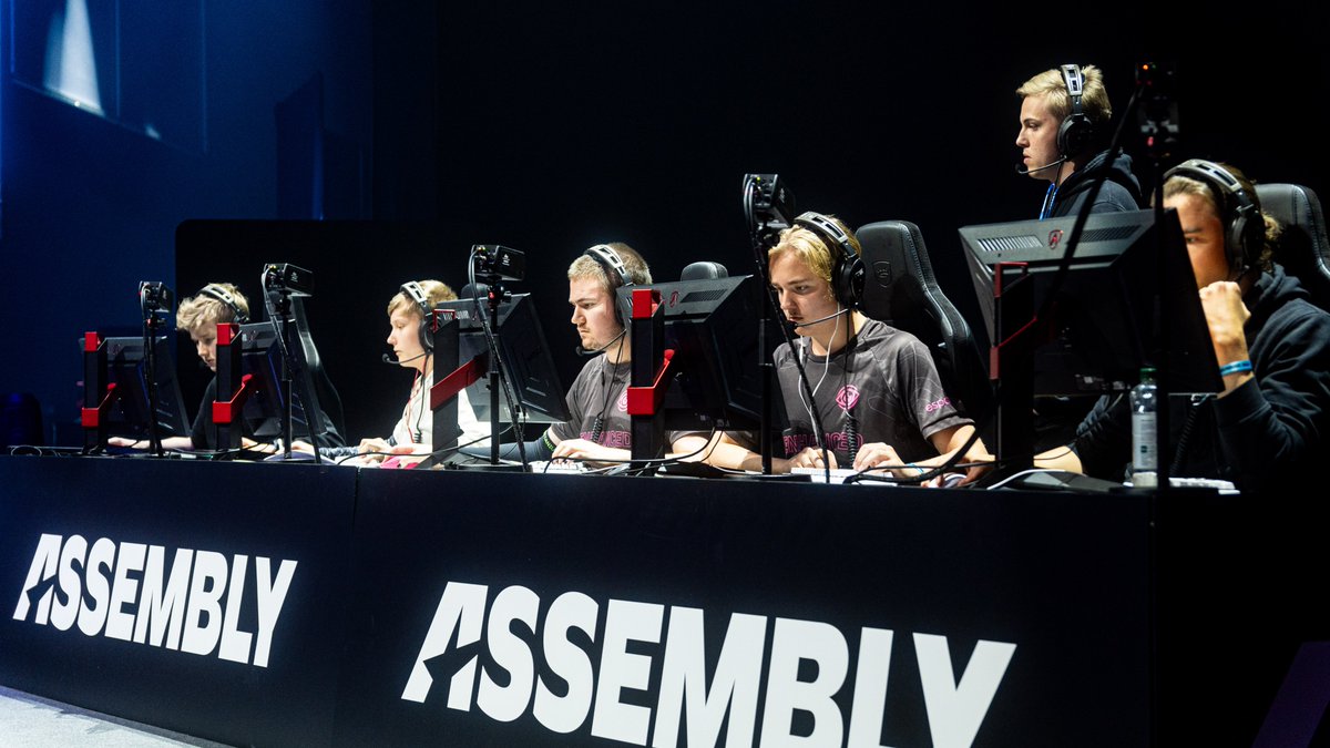 ENHANCED (@enhanced_gg) on Twitter photo Olemme tehneet painavan päätöksen olla jatkamatta CS-joukkueen pelaajasopimuksia. Pelaajat ovat vapautettu velvollisuuksistaan ja etsivät uusia mahdollisuuksia!
Haluamme kiittää koko joukkuetta <a href="/r1ksacs/">Riku Räisänen</a>, <a href="/pekkocs/">HAVU p3kko</a>, @millertcsgo, <a href="/1puuha/">1puuha</a>, <a href="/teme_csgo/">teme</a> & <a href="/Villeboe/">Ville Saarela</a> hienosta matkasta💜 Olemme tehneet painavan päätöksen olla jatkamatta CS-joukkueen pelaajasopimuksia. Pelaajat ovat vapautettu velvollisuuksistaan ja etsivät uusia mahdollisuuksia!
Haluamme kiittää koko joukkuetta <a href="/r1ksacs/">Riku Räisänen</a>, <a href="/pekkocs/">HAVU p3kko</a>, @millertcsgo, <a href="/1puuha/">1puuha</a>, <a href="/teme_csgo/">teme</a> & <a href="/Villeboe/">Ville Saarela</a> hienosta matkasta💜