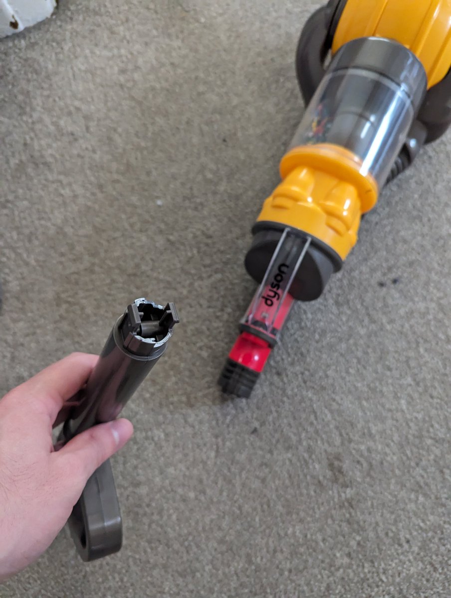 DudleyJon's tweet photo. @ArgosHelpers your kids Dyson hoover https://t.co/9CvcfvJubh is not fit for purpose, snapped under the weight of a tiny child pushing it. Shouldn't be sold on this basis. https://t.co/9NXj21AopD