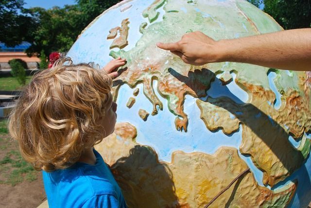 We've got support for all phases of geography education including Early Years! Our upcoming course Understanding the world helps you to support your youngest pupils in exploring the world around them. Find out more here #geographyteacher the-ga.org/3toqzGp