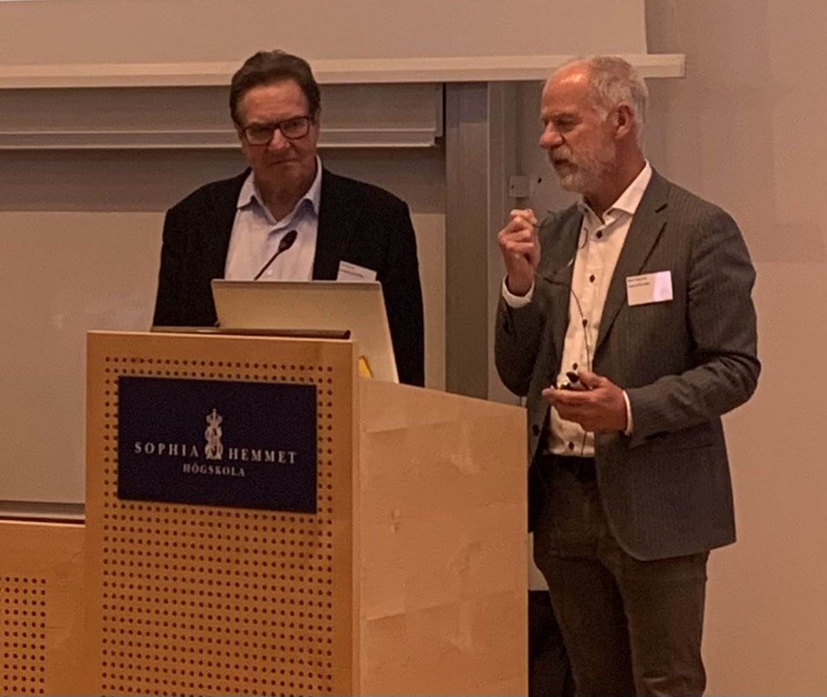 FRG (@frgsweden) on Twitter photo Prof <a href="/JanEkstrand/">Jan Ekstrand</a> from us holding the prestigious Ejnar Eriksson lecture at the 9th Stockholm Arthroscopy and Rehabilitation Congress arranged by <a href="/artroclinic/">Capio Artro Clinic</a>! Prof <a href="/JanEkstrand/">Jan Ekstrand</a> from us holding the prestigious Ejnar Eriksson lecture at the 9th Stockholm Arthroscopy and Rehabilitation Congress arranged by <a href="/artroclinic/">Capio Artro Clinic</a>!