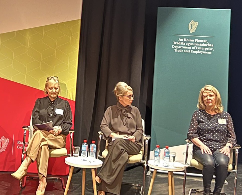 Women leading the way! Great to hear from <a href="/EvelynOToole/">Evelyn O'Toole</a> Chair of the West Regional Enterprise Plan, <a href="/Noreenconway12/">Noreen conway</a>.  @platform_94 <a href="/ValerieKellyLEO/">ValerieKellyLEO</a> <a href="/leogalway/">Local Enterprise Office Galway</a> &amp; @siobhanMintTek 
 #BuildingBetterBuisness all leading the way in The West! 👏👏👏