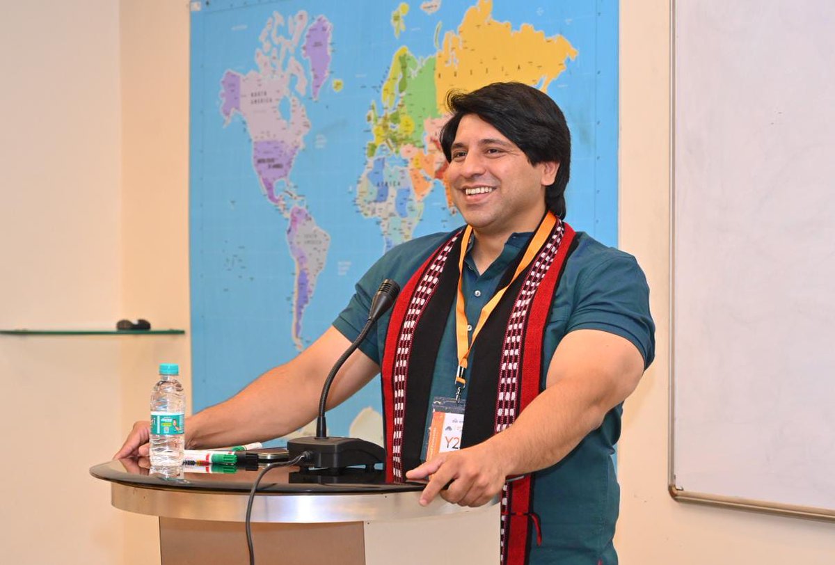 mit_sog's tweet photo. Exciting afternoon at MIT-SOG! We had the pleasure of hosting Shehzad Poonawalla, National Spokesperson of BJP, for a dynamic interaction with our brilliant #MIT_SOG students today
#MPG #MPG19 #MIT #MITSOG #ShehzadPoonawalla https://t.co/RhV6SR1chu