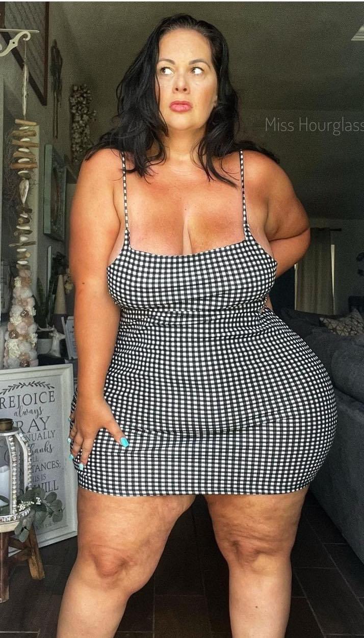 BBWLoving on X: Miss Hourglass is 🔥❤️ t.coaTy5LyrPnP  X