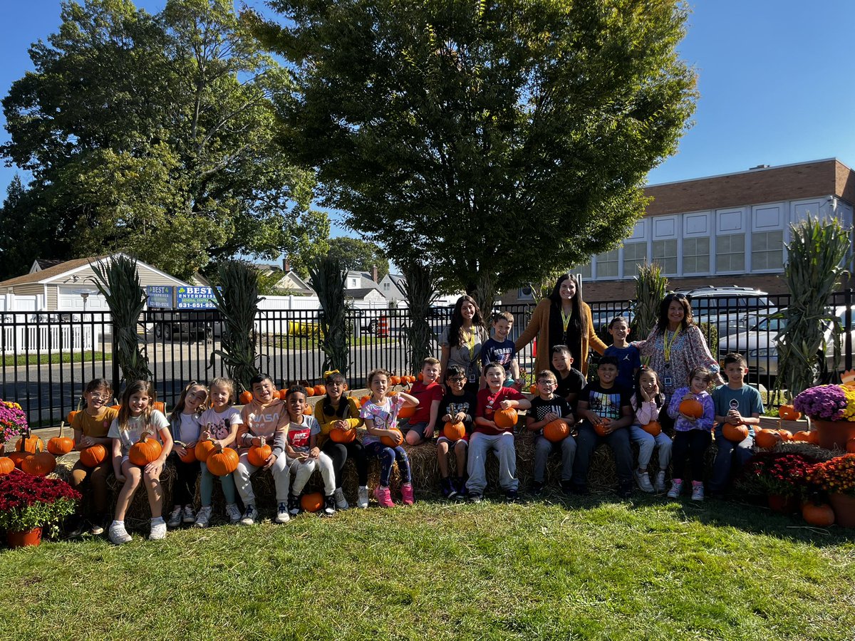 Mrs. Matteo tweet media