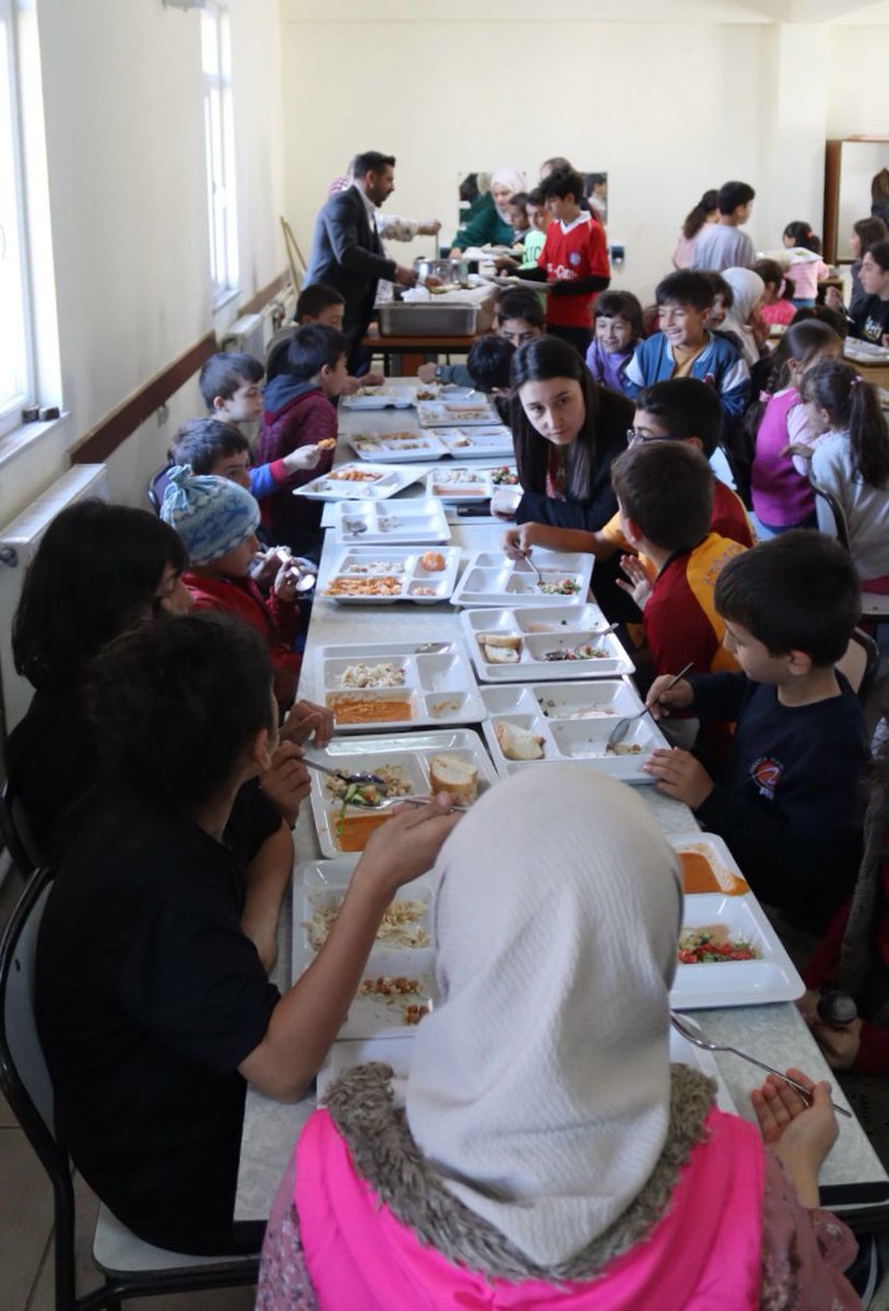 Sayın Kaymakamımız Kübra DEMİRER, Şelale İlk-Ortaokulunu Ziyaret Etti.

🔗👉🏻uzundere.gov.tr/sayin-kaymakam…