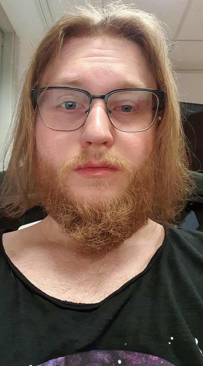 Jactroll's tweet image. Since I see a lot of great transformations of esports players I decided I should share the glowup of my own! 

Never looked better than on the right picture.

#neverstopgrinding #fitnesslife