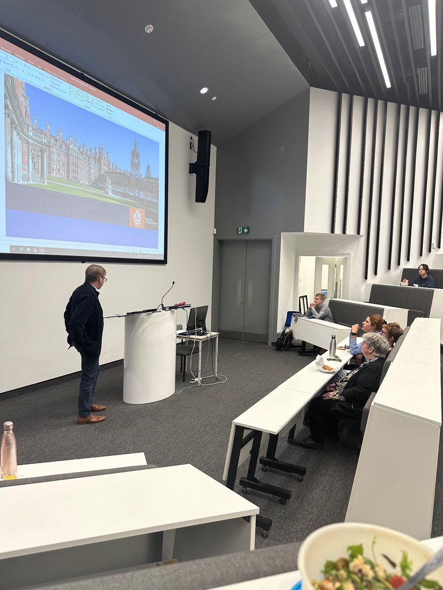 Really lucky to have Professor Jonathan Phillips from Royal Holloway talking on Women in medieval Europe this lunchtime @Farnborough6th @RHULHistory