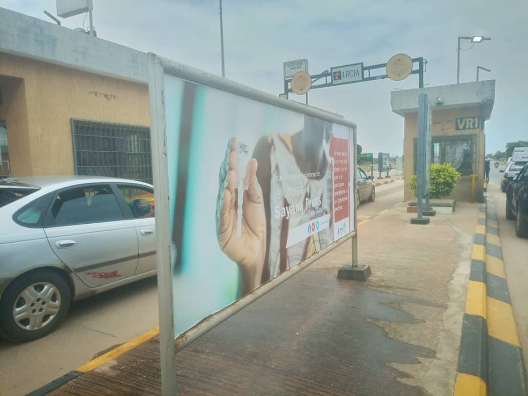 DMPASCNow's tweet photo. #Togo
Vous passez par le péage de la ville de #Aného ? Vous verrez certainement nos affiches par là.
Profitez-en et parlez du #Dmpasc et de son opportunités d'auto-injection aux femmes, jeunes filles et adolescentes que vous connaissez.
#DmpascNow2 #PF #autoinjection https://t.co/l6qisWXS7V