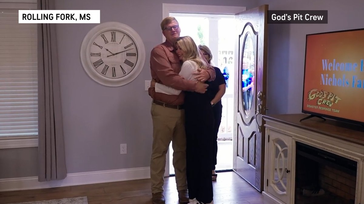 BillWadell's tweet photo. Incredible news out of #Mississippi 👏

Volunteers from @GodsPitCrew built two new homes for two families that survived the EF4 Rolling Fork #tornado in March 🏠

We'll have their stories live on AccuWeather Early with @AccuRayno &amp; @shalhoupwx this morning! 📺 

#MSwx https://t.co/XahdsfCsW9