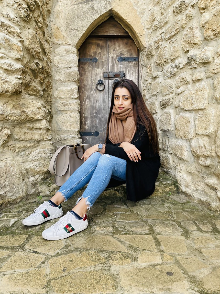 LetsCinema (@letscinema) on Twitter photo 📸 Trisha from the sets #VidaaMuyarchi, Azerbaijan. 📸 Trisha from the sets #VidaaMuyarchi, Azerbaijan.