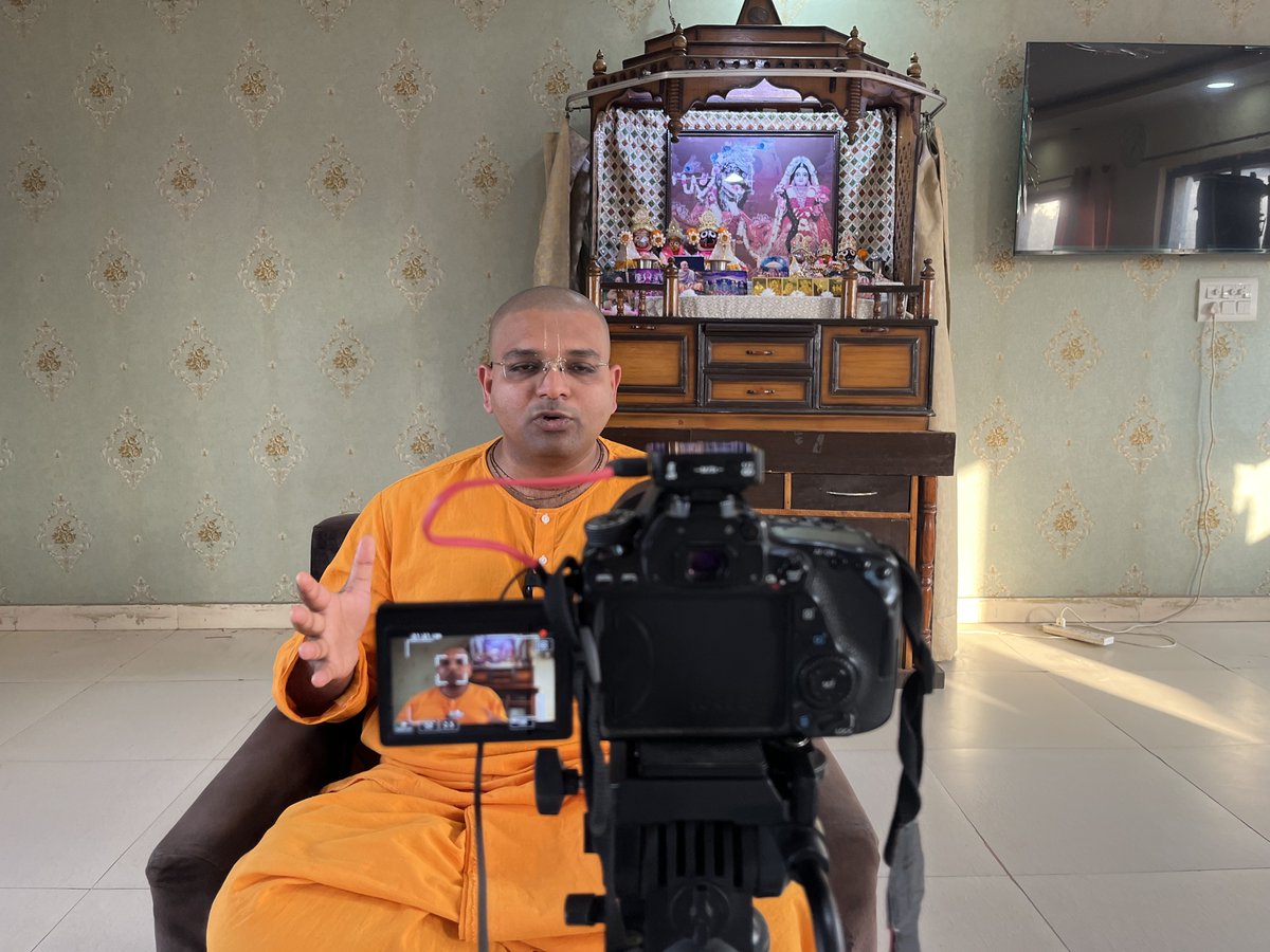 TrappedInfinity's tweet photo. Shooting interview for upcoming Mega Youth Fest Viplav 2023.

Here are a few questions that I answered:

Thread 👇 https://t.co/bbsKw3HXQ9