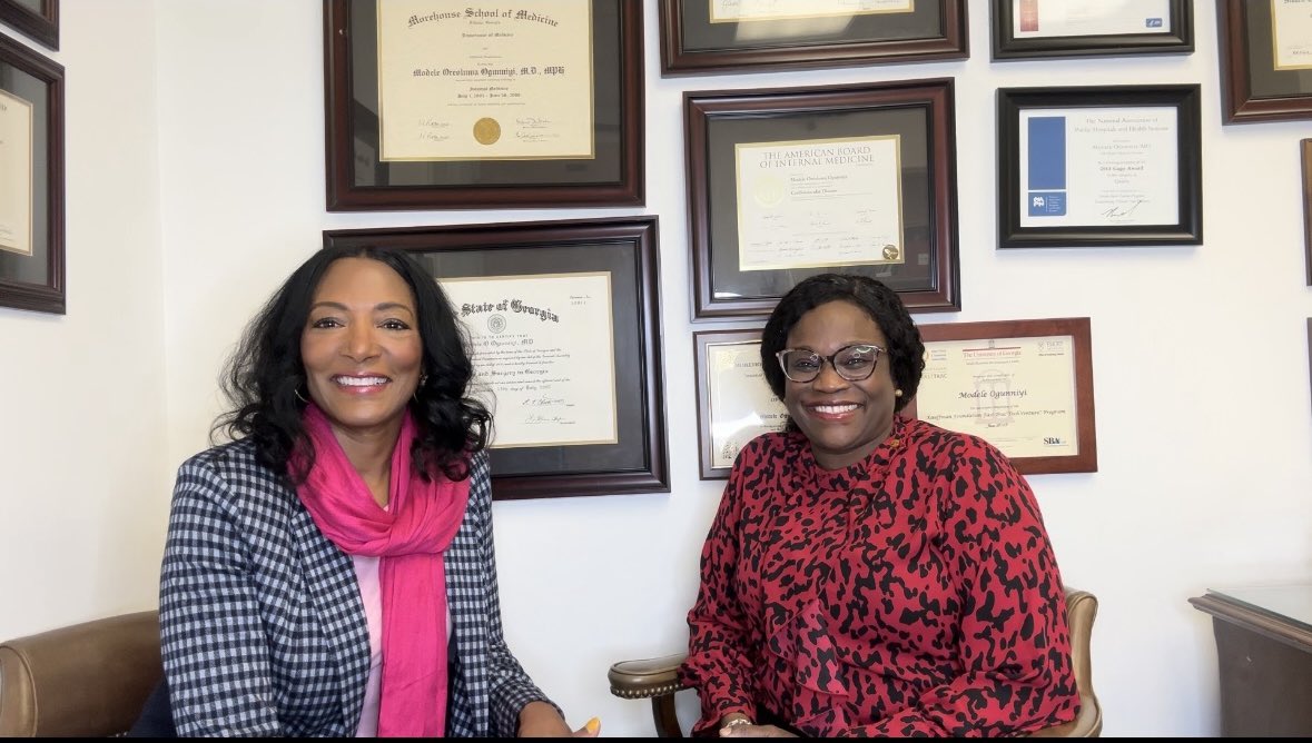 DrJayneMorgan's tweet photo. Always a great day when I can meet with @emoryhealthcare's own Professor of Medicine @modeldoc (Dr. Modele Ogunniyi), AND speak at the @NAHSEhq Conference on the intersection of technology and the community. Plus a HUGE thank you to everyone who got me where I needed to be! 😎 https://t.co/QVFxkxTyXv