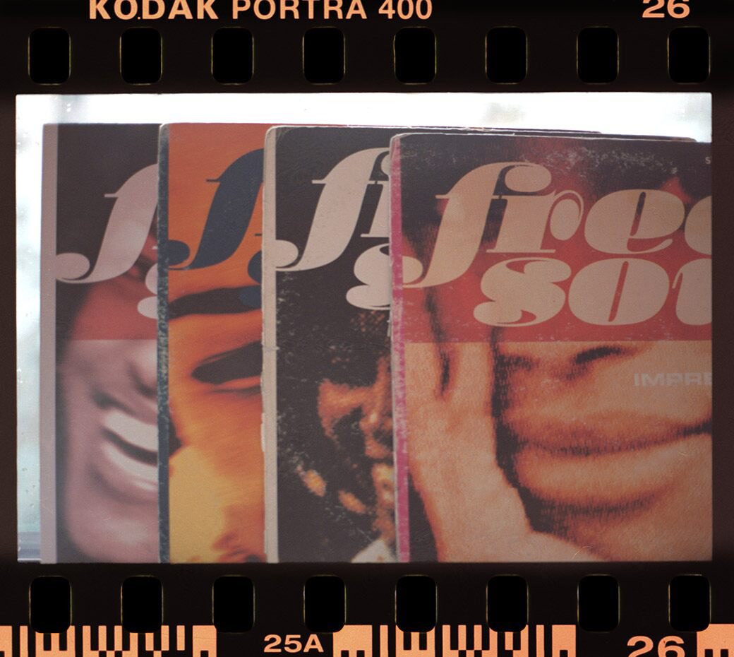 J_STANDARD_JP's tweet image. 『Free Soul』とJOURNAL STANDARDのコラボレーションを記念したインタビューの後編が公開。

インタビュー：橋本徹（SUBURBIA） | 20世紀の終わり、公園通りに吹く風。

baycrews.jp/feature/detail…

#FreeSoul #橋本徹