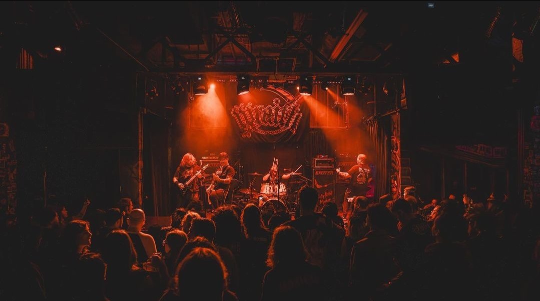 A cool shot of <a href="/wraiththrash/">WRAITH</a> from last night in Chicago. Tonight, they'll be supporting Exciter and Sanctuary in Detroit ⛓️💀 #thrash #Wraith #redefiningdarkness