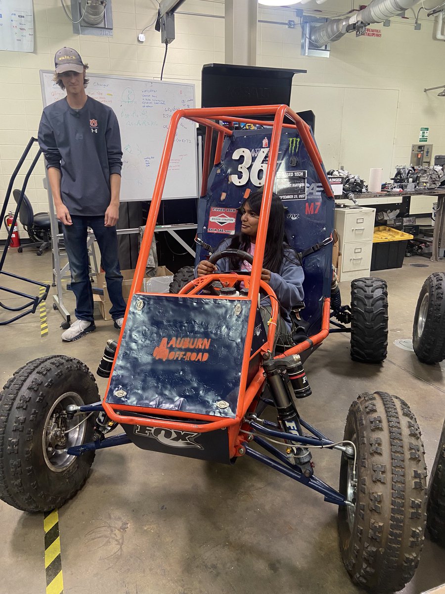 Laura Taylor tweet media