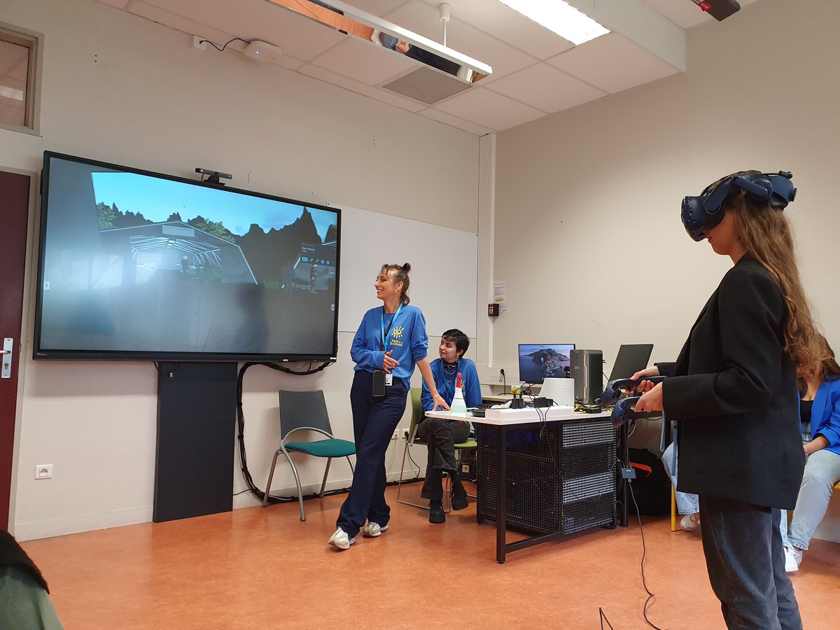 Heudiasyc fête la science à l'@utcompiegne : communication inter-véhicules ; mini-drones ; réalité virtuelle
#FDS2023