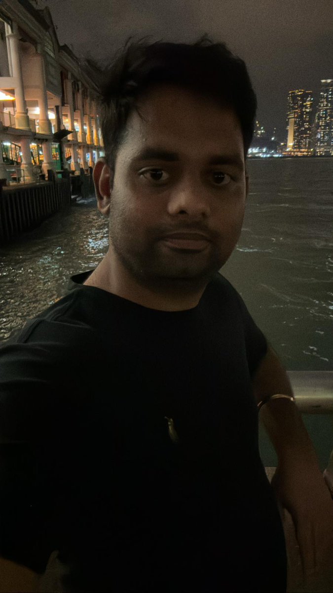 TdpHongKong's tweet photo. #letsmetroforcbn
#meninblackforcbn
#womeninblackforcbn
#IAmWithBabu
@TdpHongKong 
@JaiTDP https://t.co/HFBGUrHJyy