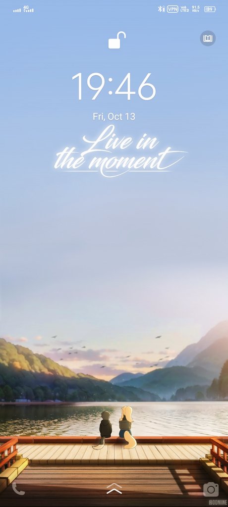 live in the moment wallpaper