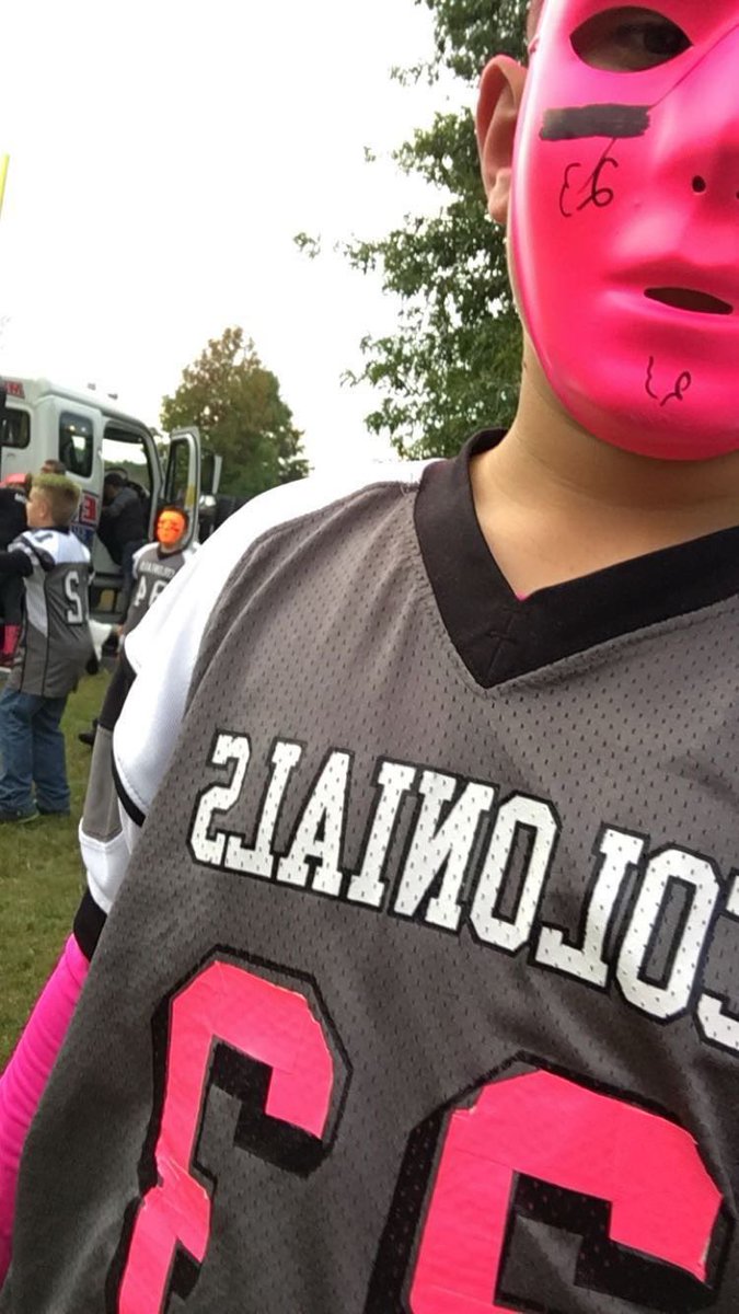 HAPPY HOMECOMING EVERYONE💗💕💞
WEAR YOUR PINK TONIGHT💗💕💞
TAILGATE AT 5:15🎀
PREGAME PARADE  AT 6:00🎉
GAME AT 7:00🏈 
HOCO QUEEN AND KING ANNOUNCED AT HALFTIME👑