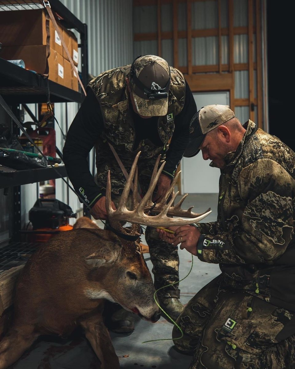 scrape_fix's tweet photo. TAG the first person you text after a BBD. 🏹🦌👍 https://t.co/2l0814XIEy