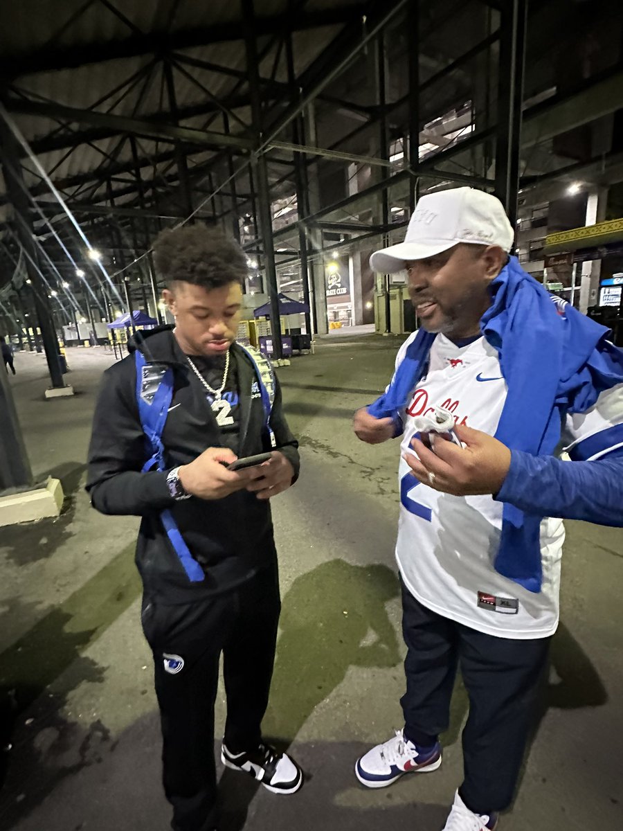 PastorTMcGill's tweet image. Super proud parents after the big win in Greenville. What a game especially the Pick Six 💪🏽👏🏽🙌🏽 thank you Jesus! We love you @OriginalMcGill3😘 #ontothenextone #captain #leavenodoubt #thankfulforthesemoments