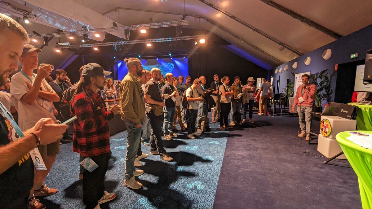 Yousignfr's tweet image. On présente notre tout nouveau plan d'#eSignature 100% gratuit au #ForumPHP2023 de l'@afup ! 🤩
🖊️⚡️🆓 Pour le tester, ça se passe ici : yousign.com/fr-fr/signatur…