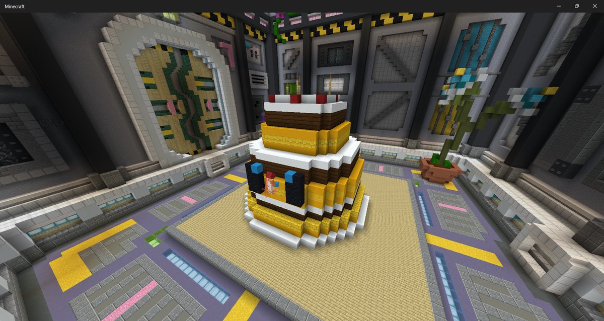 Luciffrrr's tweet photo. #HiveIsFive 
BeeDay Bee Cake by Luciffrrr https://t.co/7jTvKywGEo