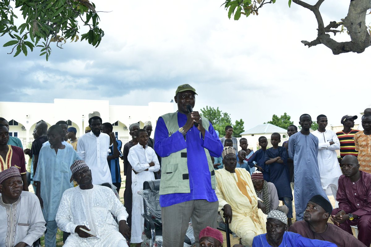 gerinitiative's tweet photo. GERI with Borno ACReSAL holds an advocacy, SOCIAL mobilization and sensitization visit ON stakeholders AND commiunty memberS to bring a synergy ABoUT erosioN, deforestration, DESERTIFICATION, drought and land degredation control in Bayo local government area of Borno state. https://t.co/qKdL7LSpDM