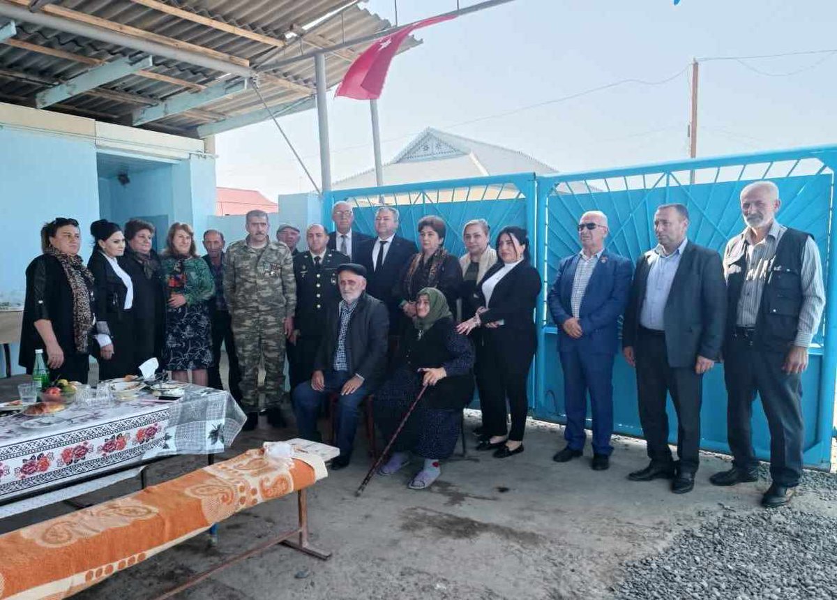 13.10.2023-cü il tarixdə Saatlı Tarix-diyarşünaslıq muzeyinin əməkdaşları,Vətən müharibəsi veteranları və rayon ziyalıları  birinci Qarabağ müharibəsi şəhidi  Tairov Seyfullanın ailəsini ziyarət etdilər.