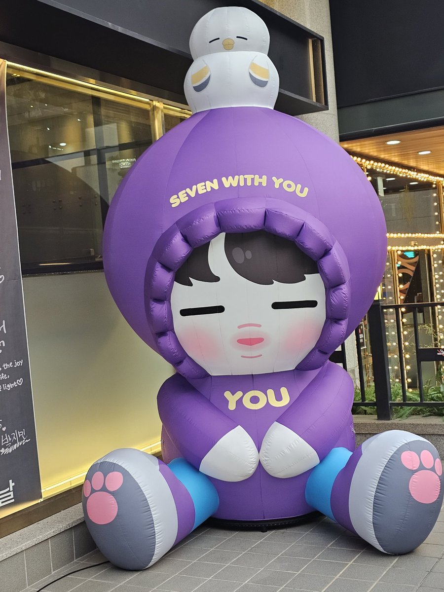 goodb_xoxo's tweet photo. 너무 늦았지만 지민아 생일 진짜 축하해💜
맛있는거 많이 먹고 즐거운 시간보냈길바래
잠시나마 같은 공기를 마실수 있어 행복했어 지민아💛😆😆

 #ThisIsJiminDay
#이게_지민데이_감동날이야
#지민이에게_전하는_사랑이상의감정
#떠오르는릴스장인 https://t.co/wLtEC2f35F