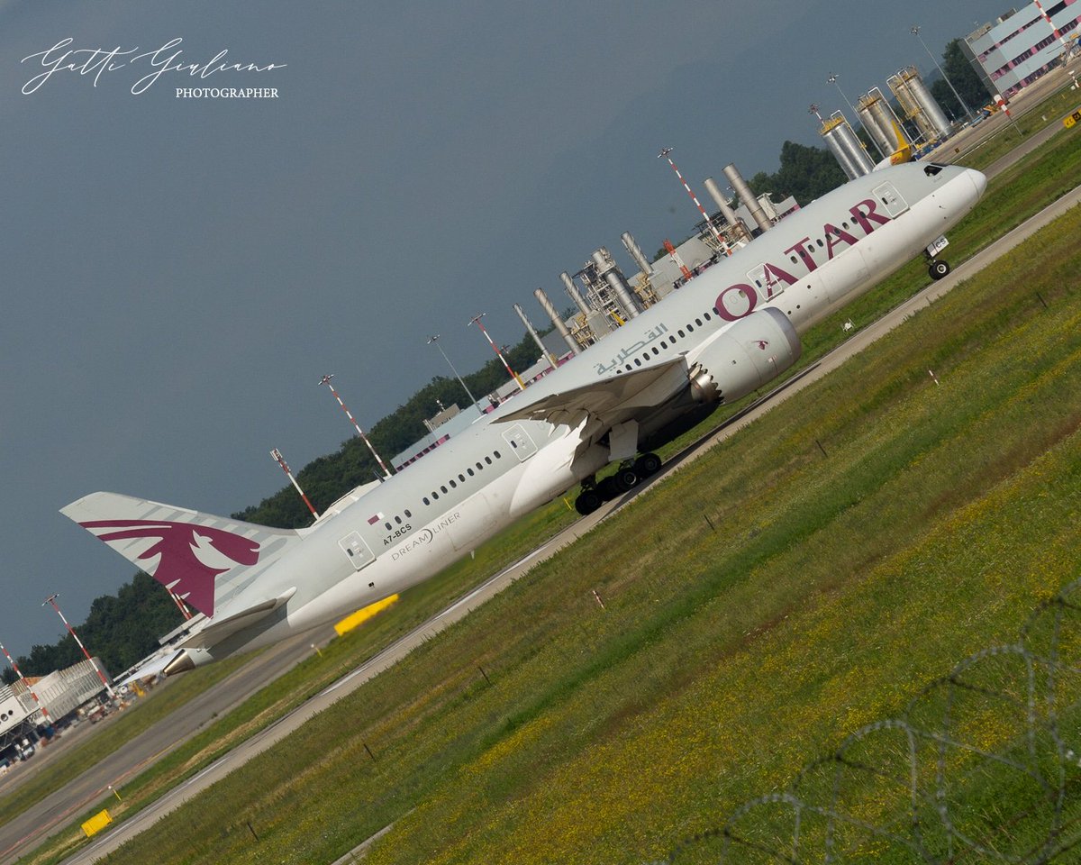 Giuli1967's tweet photo. @MiAirports @VolaMalpensa @qatarairways #dubai #malpensa #mxp #aereo #volo #viaggio https://t.co/vnMJy4EBkw