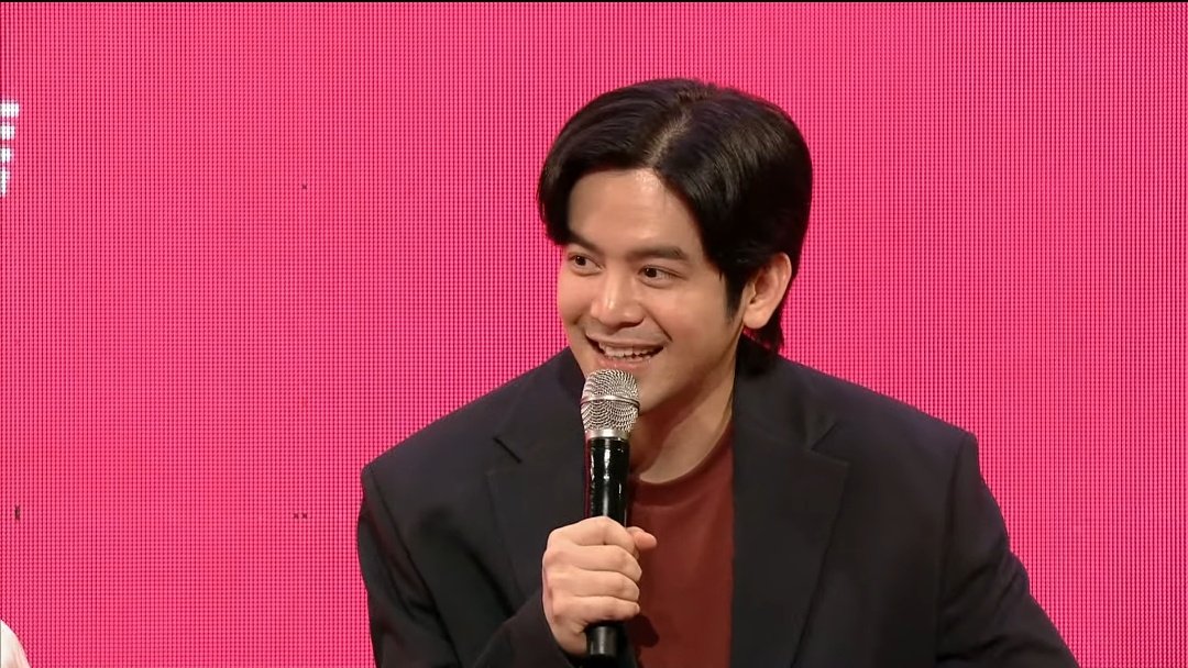 JoshBiOFC's tweet photo. Ang pogi talaga ni Joshua Garcia!

#UMHFinaleMediacon #UnbreakMyHeart #JoshuaGarcia #GabbiGarcia #JoshBi https://t.co/yWjrTiUITp
