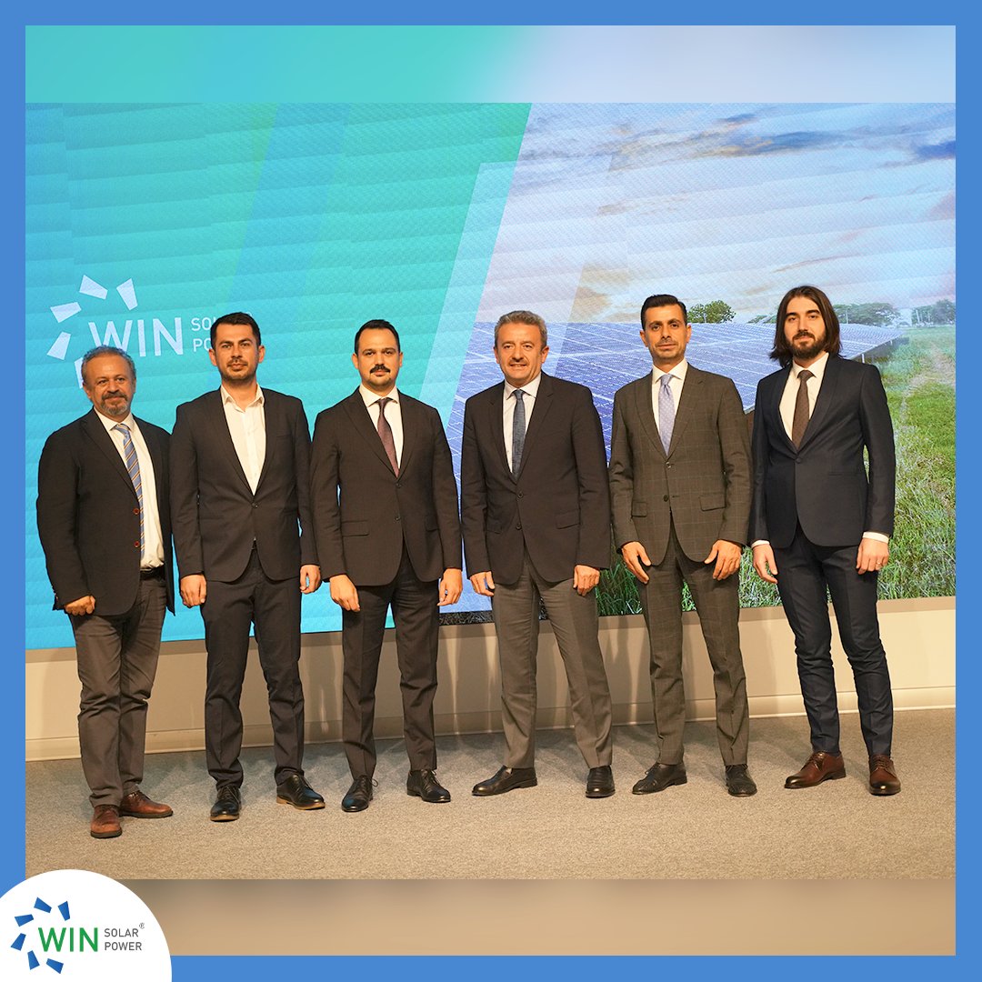 TOSB Otomotiv Tedarik Sanayi İhtisas Organize Sanayi Bölgesi'nin ev sahipliğinde gerçekleşen ‘’Sanayide Yeşil Dönüşüm" seminerinde, "Türkiye'nin Güneş Enerjisi Potansiyeli" konusunu ele aldık ve bu önemli konuyu değerli katılımcılarımızla paylaştık.