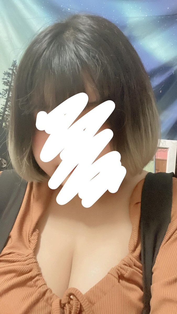 頭髮直接剪掉了短髮了😂有短髮控 肉飯嗎 https://t.co/Osp5OBIVzx