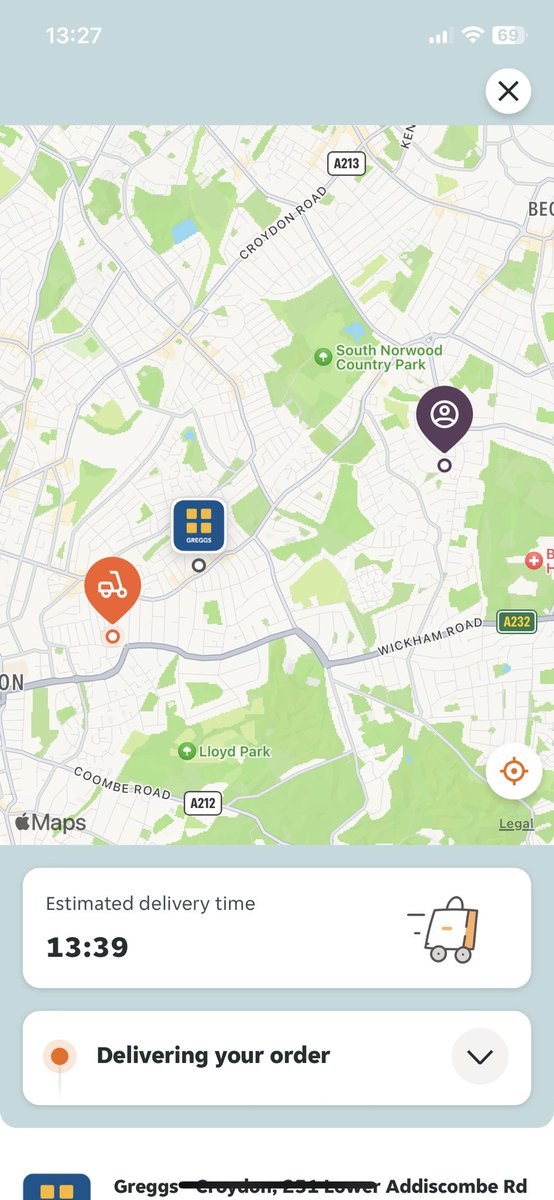 DrewCoomer's tweet photo. @JustEatUK ordered an hour ago for lunch, the driver has been going around in circles in the area shown below for 20+ minutes. 

Food will be freezing when/if it eventually arrives? 

I would like to apply for a refund please. https://t.co/pti7BaNQmW