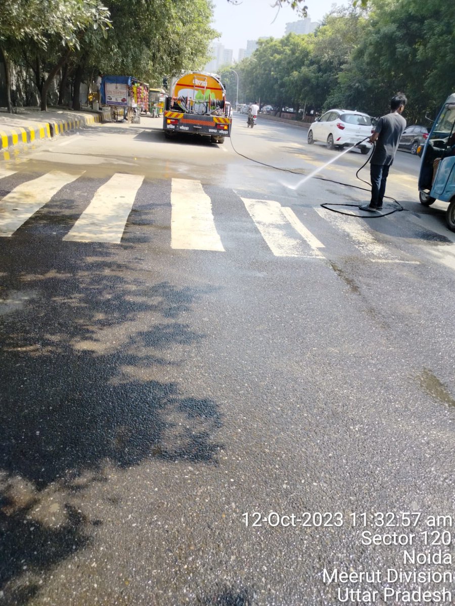 NOIDA Authority tweet media