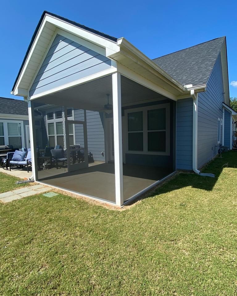 NewWaveOfShade's tweet photo. Picture Window Framing makes your patio seem bigger. The line between inside to the outside merge softer. The team screened with Super Screen Mesh and installed a PCA CANOE CREEK screen door. @PCAProducts #screenedinpatio #patiolife #Hereingreer https://t.co/pJsR8C8Lxt