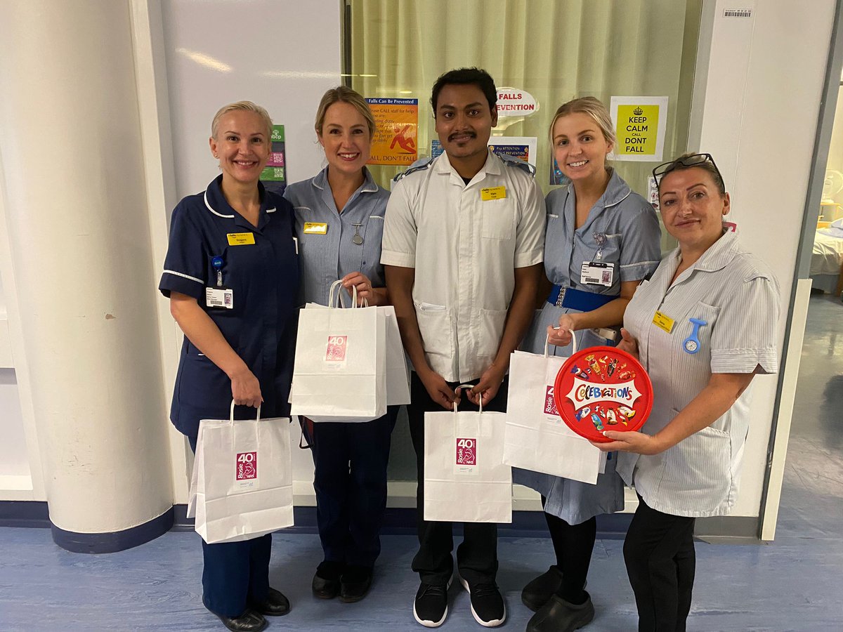Lovely to visit our gynae areas to say thank you <a href="/ACTcharity/">Addenbrooke's Charity</a> and Happy 40th Rosie Anniversary ☺️ <a href="/rosiehospital/">The Rosie Hospital</a> Thank you to Jemma from D S Smith Retail Marketing for the chocolates!